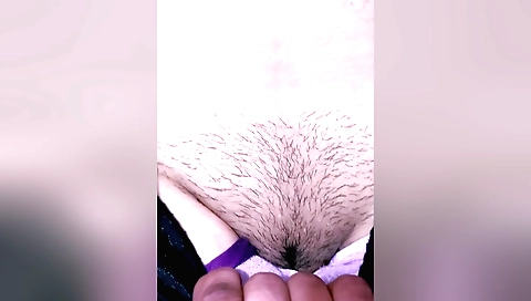Indian guy masturbates in bath in amateur hd video