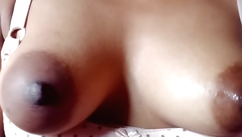 Indian lady with a sexy body is playing with her pussy