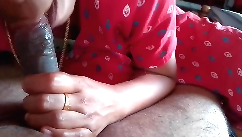 Indian babe sucks and gets massaged by her husband