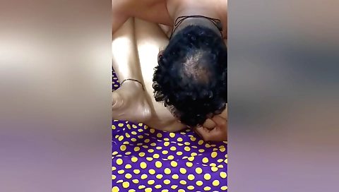 Mature fucker fucked and sucked pussy of this pretty girl