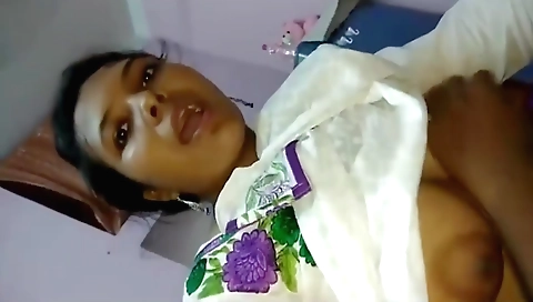 Amateur indian porn video with a gorgeous brunette