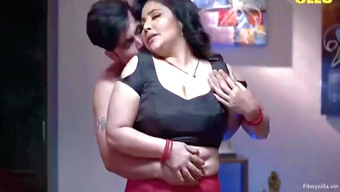30+ indian milf and 30+ old man threeway threesome
