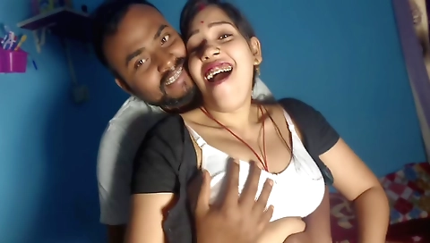 Indian wife sucks her husband's cock in amateur vid