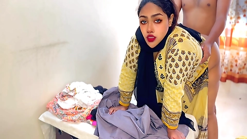 Indian bimbo bimbo 36 years old fuck by her boyfriend's tailors