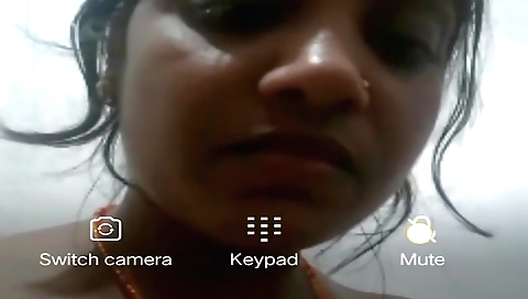 Bhabhi wears a sexy dress and shows her boobs on webcam