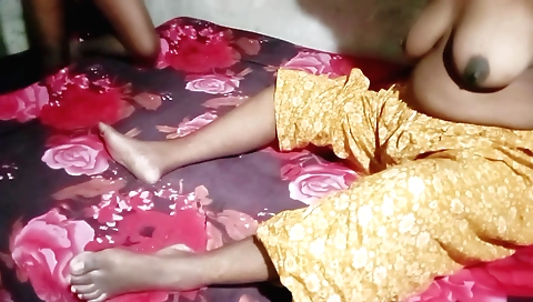 Indian girl in the bedroom gets fucked in the anal