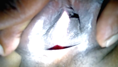 Indian brunette makes love to her husband in homemade video
