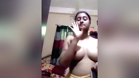 Hot webcam amateur brunette in sexy bra and sexy stockings