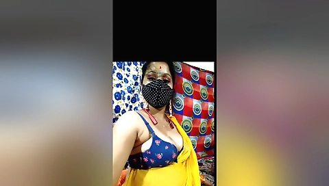 Indian chick with natural tits showing her big ass on webcam