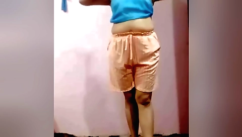 Busty Indian stepmom shows us her big booty and pussy