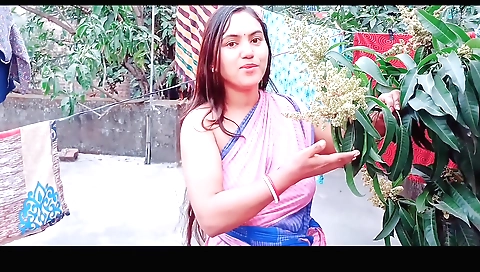 Indian mom has a great body and a hot ass in this video