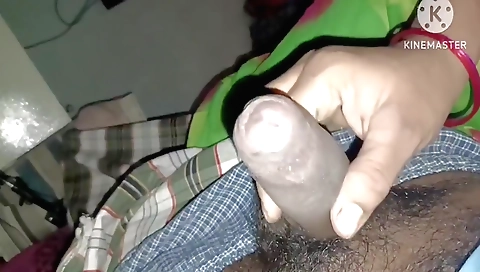 Indian babe with big hands and long hair doing a sexy handjob