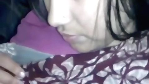 Indian pornstar in amateur video - desi porn video