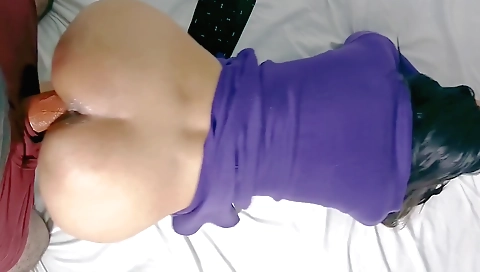Indian girl fucks in doggy pose in amateur porn video