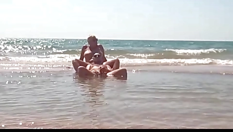 Indian teen loves outdoor sex and gets fucked outdoors