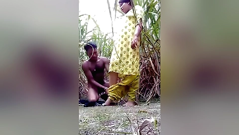 Chatty redhead with hairy pussy and big ass amateur outdoor