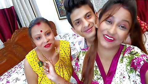 Indian brunette hot sex clip with big boobies and a cock