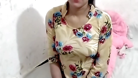 Indian hairy pussy lick till hard cumin and it doesn't wet