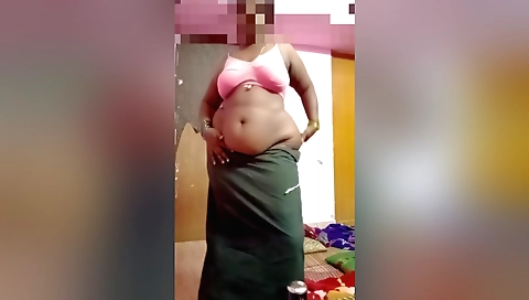 Amateur kuthia katti nakkal nakka sollum gets naked