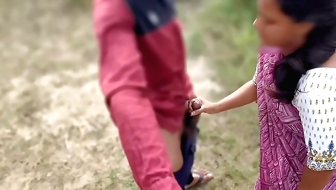 Indian girl with big ass and deep throat making vlogs