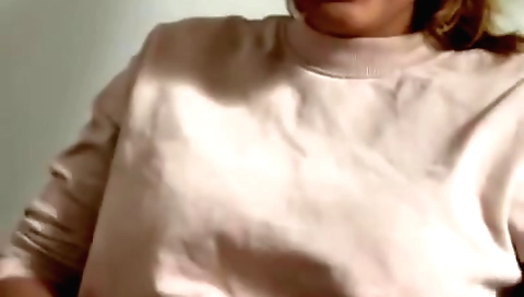 Indian woman with a big booty gets a creampie on the washer