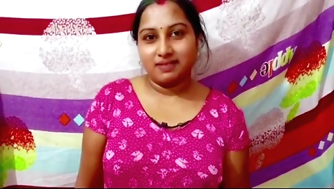 Step-mother ne bete ko bola meri sarir garmi chudai karke shant kardo