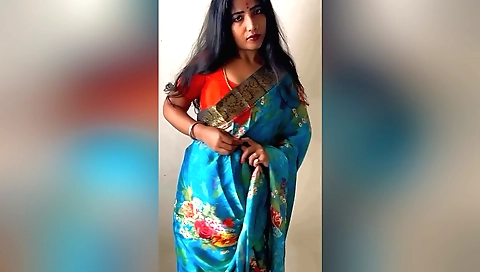 Indian brunette gets her asshole nailed by a stranger