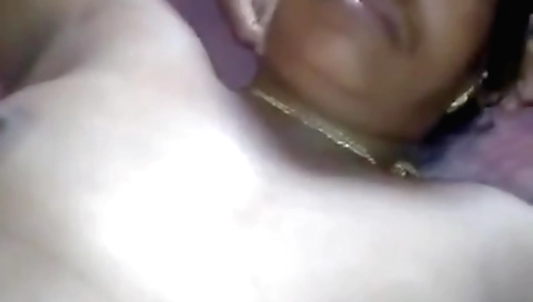 Indian mature chick gets her pussy pounded by a lover