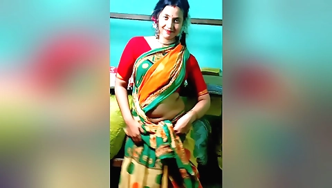 Indian teen girl fucked in yoga class in amateur video