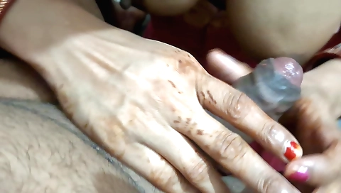 Indian chick sucks my cock with mouth and is very comfortable