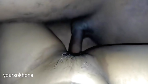 Indian sex video with a hot Indian girl in a small bhabhi