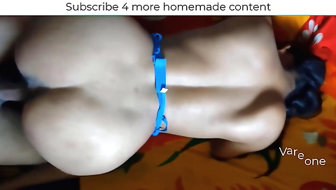 Indian girl sucks and gets her pussy licked on the bed
