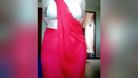 Amateur indian solo female shows her tits and pussy
