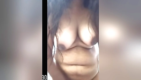 I'm making a solo amateur video with a big ass girl