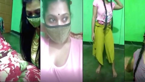 Indian bhabhi dancing solo with all the sexy features