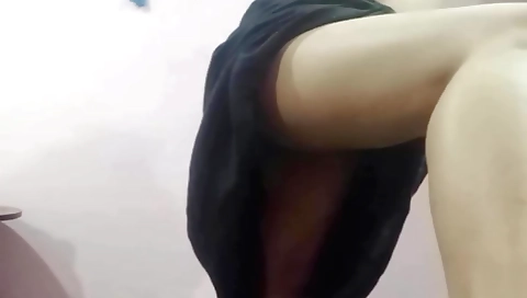 I masturbate on my computer keyboard in homemade porn
