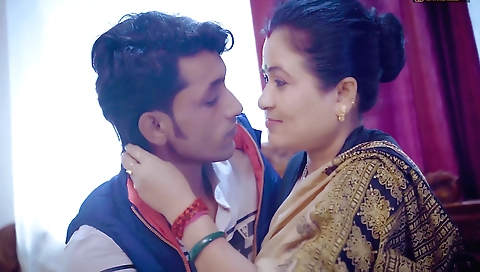 Sauteli maa apne chhote bete ko chodne ki training deti haa full movie