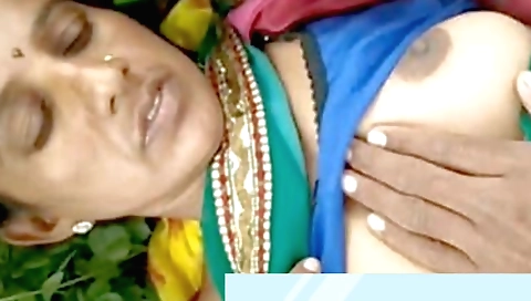 Amateur indian milf gives a sexy blowjob and ass ride